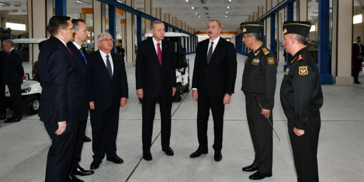 Azərbaycan və Türkiyə prezidentləri Naxçıvan Bərpa-istehsalat hərbi kompleksinin açılışında iştirak ediblər