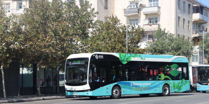 Bakıda ilk elektrik mühərrikli avtobus xəttə buraxılıb