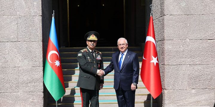 Türkiyənin milli müdafiə naziri Zakir Həsənovu təbrik edib