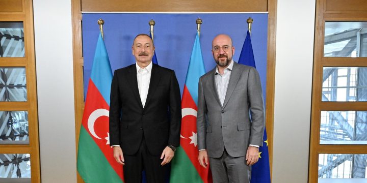 Şarl Mişel Prezident İlham Əliyevə zəng edib