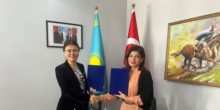 International Turkic Culture and Heritage Foundation, Hoca Ahmet Yesevi International Kazakh-Turkish University ink MoU