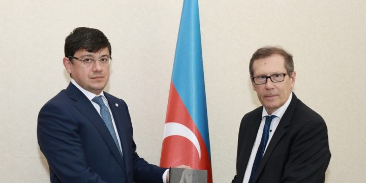 Fransalı hüquqşünasa Azərbaycanın son antiterror tədbirləri barədə məlumat verilib