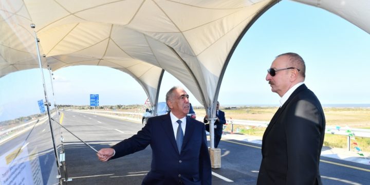 Azərbaycan Prezidenti İlham Əliyev Bakı-Quba-Rusiya Federasiyası ilə dövlət sərhədi ödənişli yeni avtomobil yolunun açılışında iştirak edib 