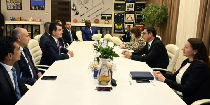 Azerbaijan’s Minister of Youth and Sports meets with ICESCO Director-General