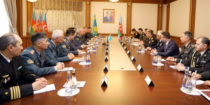 Azerbaijan, Kazakhstan discuss prospects for boosting military cooperation