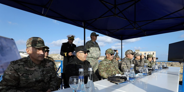 Azerbaijani, Kazakh defense ministers watch next stage of “Khazri-2023” joint tactical exercises