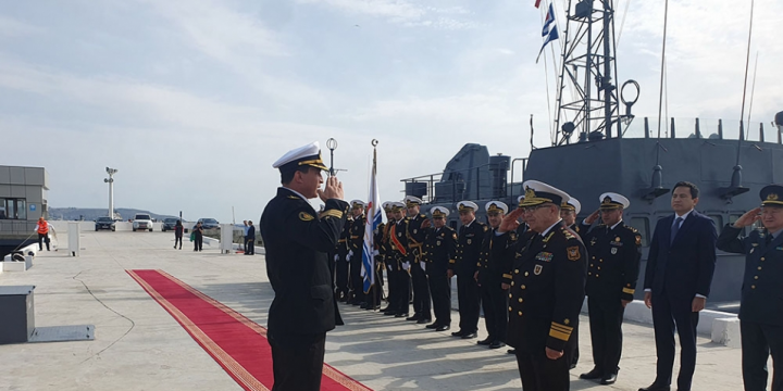 Kazakh warships to participate in “Khazri-2023” exercises arrive in Baku