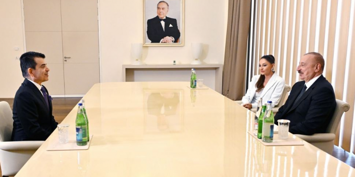 President Ilham Aliyev and First Lady Mehriban Aliyeva met with ICESCO Director General
