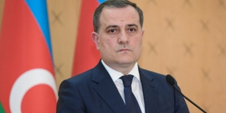 Azərbaycanın xarici işlər naziri Qırğızıstana səfərə yola düşüb