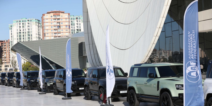 “Defender” yolsuzluq avtomobillərinin yürüşü olub