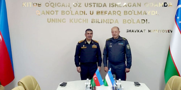 Azərbaycan və Özbəkistan müdafiə nazirləri Buxarada görüşüblər 