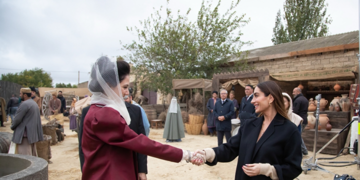 Bakı Media Mərkəzi Hacı Zeynalabdin Tağıyev haqqında film çəkir