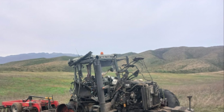 Tərtərdə traktorçu minaya düşüb