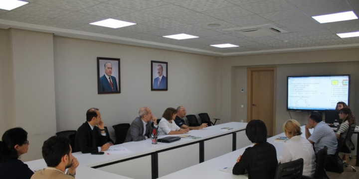 DİM-də kimya fənni üzrə imtahan proqramı müzakirə edilib