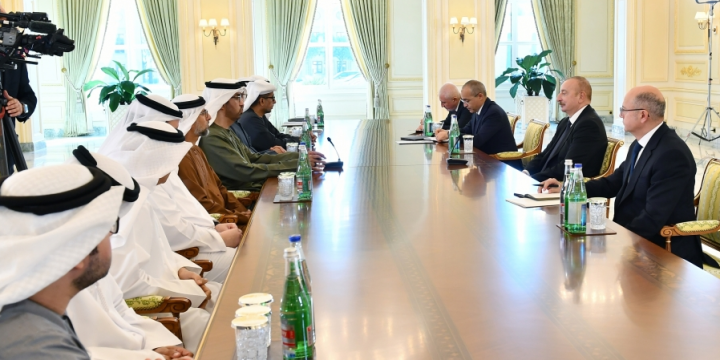 President Ilham Aliyev received delegation of the United Arab Emirates led by Minister of Industry and Advanced Technology 