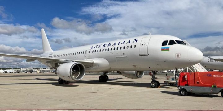 AZAL sərnişindaşımaya artan tələbatı ödəmək üçün “GetJet Airlines” ilə əməkdaşlıq sazişi imzalayıb