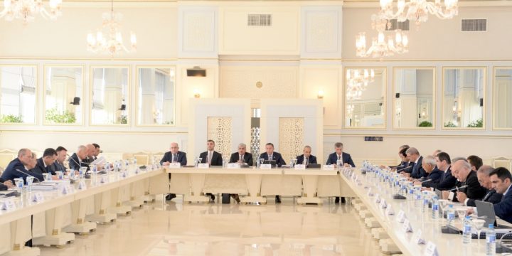 Azərbaycan parlamentində 2024-cü ilin dövlət büdcəsi müzakirə edilir