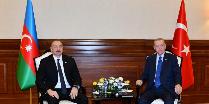 Astanada Azərbaycan Prezidenti İlham Əliyevin Türkiyə Prezidenti Rəcəb Tayyib Ərdoğan ilə görüşü olub