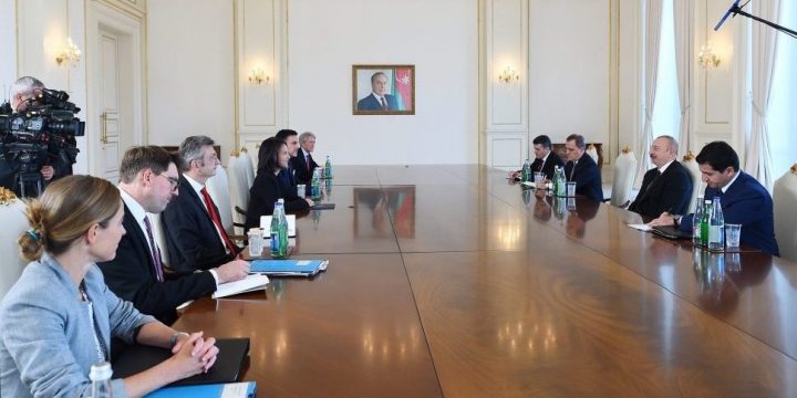 Prezident İlham Əliyev Almaniyanın xarici işlər nazirini qəbul edib