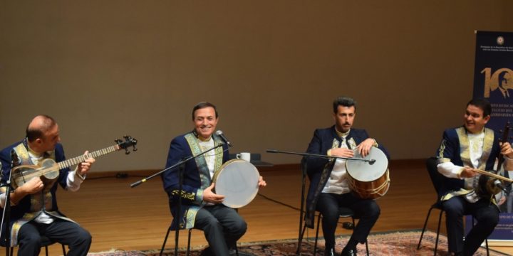 Meksikada Azərbaycan muğamı gecəsi keçirilib