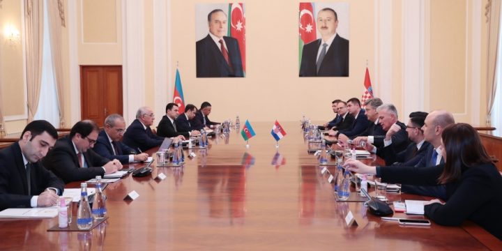 Baş nazir Əli Əsədov Xorvatiyanın Baş naziri ilə görüşüb