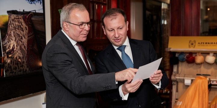 “Azerkhalcha” OJSC continues to promote Azerbaijani carpets in Europe