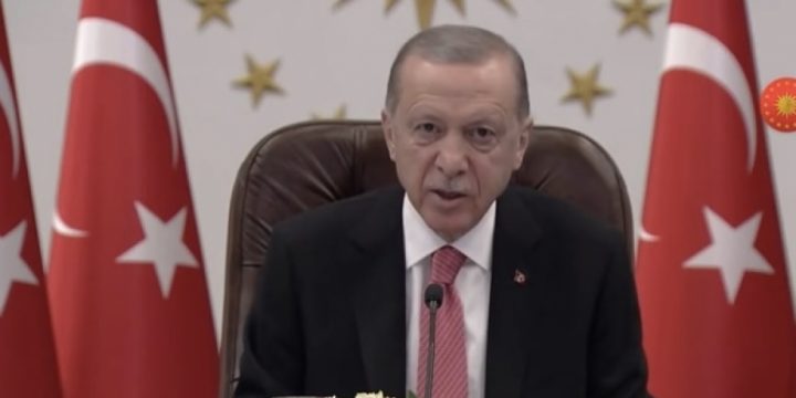 Rəcəb Tayyib Ərdoğan: G20-nin müqəddəs kitablara qarşı təxribatları qınamasını düzgün hesab edirik