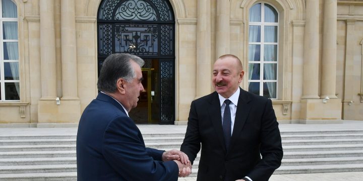 Azərbaycan Prezidenti İlham Əliyev Tacikistan Prezidenti Emoməli Rəhmon ilə görüşüb