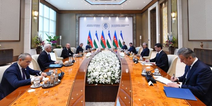 Prezident İlham Əliyevin Daşkənddə Özbəkistan Prezidenti Şavkat Mirziyoyev ilə görüşü olub