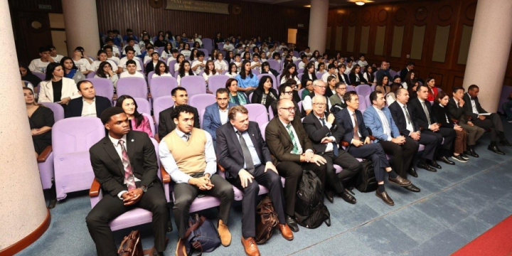 SME World Forum in Baku teaches children basic secrets of entrepreneurship