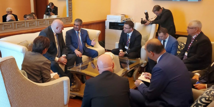 Azerbaijan’s defense minister meets with his Italian counterpart
