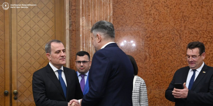 Ceyhun Bayramov Rumıniya Baş naziri ilə görüşüb