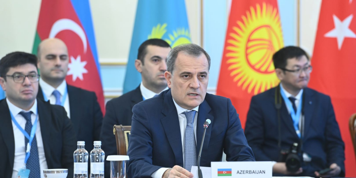 Ceyhun Bayramov TDT XİN başçılarının iclasında çıxış edib