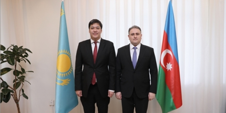 Azerbaijan, Kazakhstan discuss defense industry cooperation