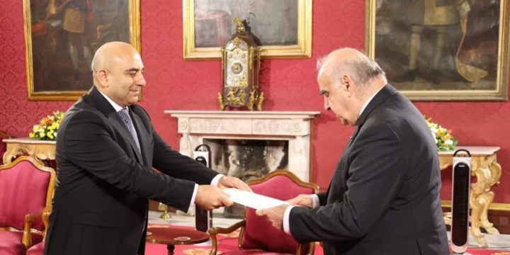 Azerbaijani ambassador presents his credentials to Maltese President