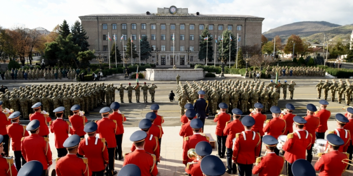 President Ilham Aliyev and First Lady Mehriban Aliyeva attended the parade