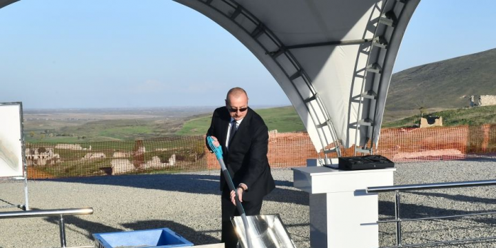 Prezident İlham Əliyev Füzuli rayonunda Qarğabazar kəndinin təməlini qoyub