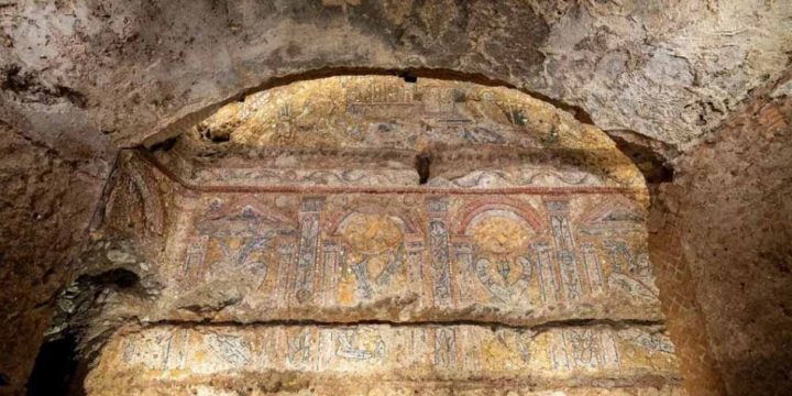 Kolizey yaxınlığında qədim Roma dövrünə aid tikili aşkarlanıb
