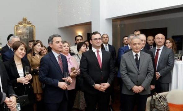 Azərbaycanın görkəmli heykəltəraşına “Cəngavər rütbəli İtaliyanın Ulduzu” ordeni təqdim olunub