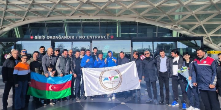 Böyük Dəbilqədə uğurla çıxış etmiş taekvondo üzrə Azərbaycan millisi Vətənə qayıdıb