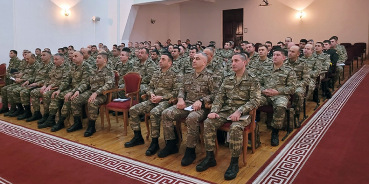 Azerbaijan Army holds seminar on combating corruption