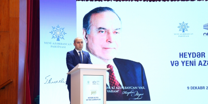 Emin Əmrullayev: Tələbələrimizi sentyabrın 15-i Xankəndidə görmək istiqamətində işləyirik