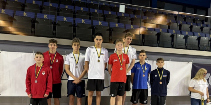 Azerbaijani swimmers bring home five medals from Hungary