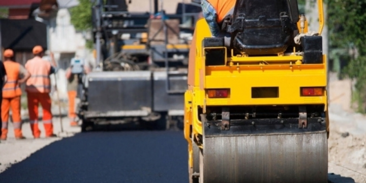 President Ilham Aliyev allocates AZN 450,000 for extensive road repairs in Baku`s Sabunchu district