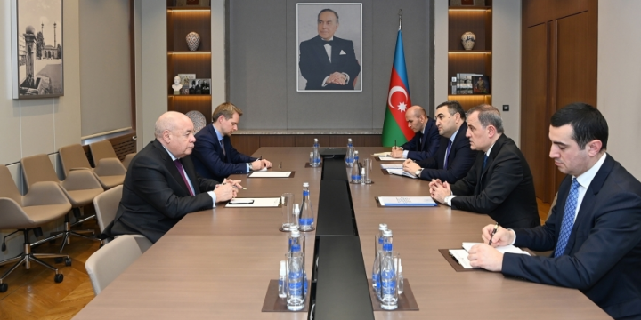 Azerbaijan’s top diplomat meets with Special Representative of Russian President