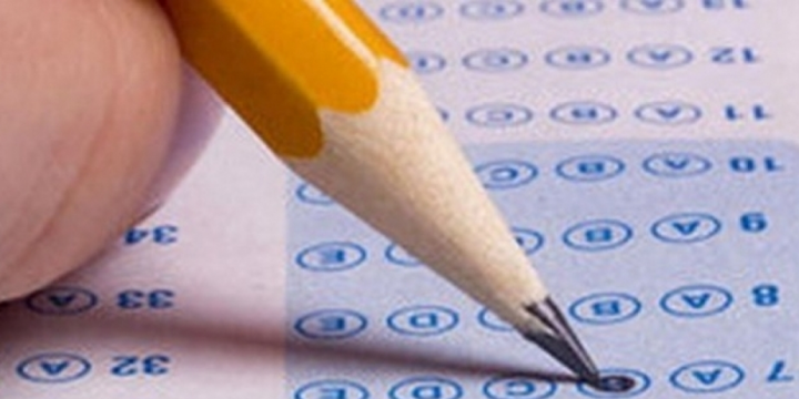 Ədliyyə orqanlarında işləmək istəyən namizədlər üçün test imtahanı keçirilib