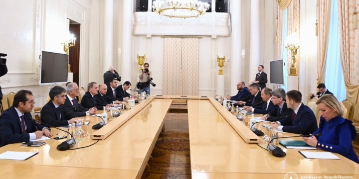 Azerbaijani, Russian FMs meet in Moscow