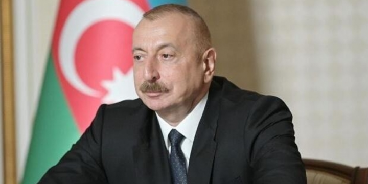 Prezident İlham Əliyevə yazırlar: Uzaqgörən siyasətinizin Azərbaycanı daim parlaq qələbələrə doğru aparacağına inanırıq