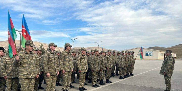 Müddətli həqiqi hərbi xidmət müddəti başa çatmış hərbi qulluqçular tərxis olunur