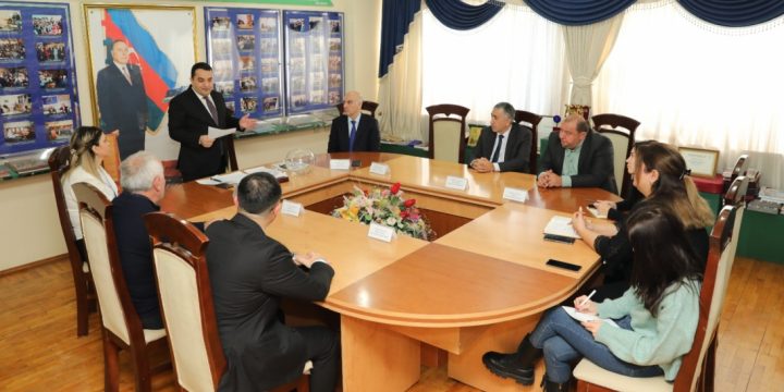 “Azərbaycan” qəzetinin redaksiyasında prezidentliyə namizədlərin ödənişsiz təşviqat ardıcıllığı müəyyənləşib
